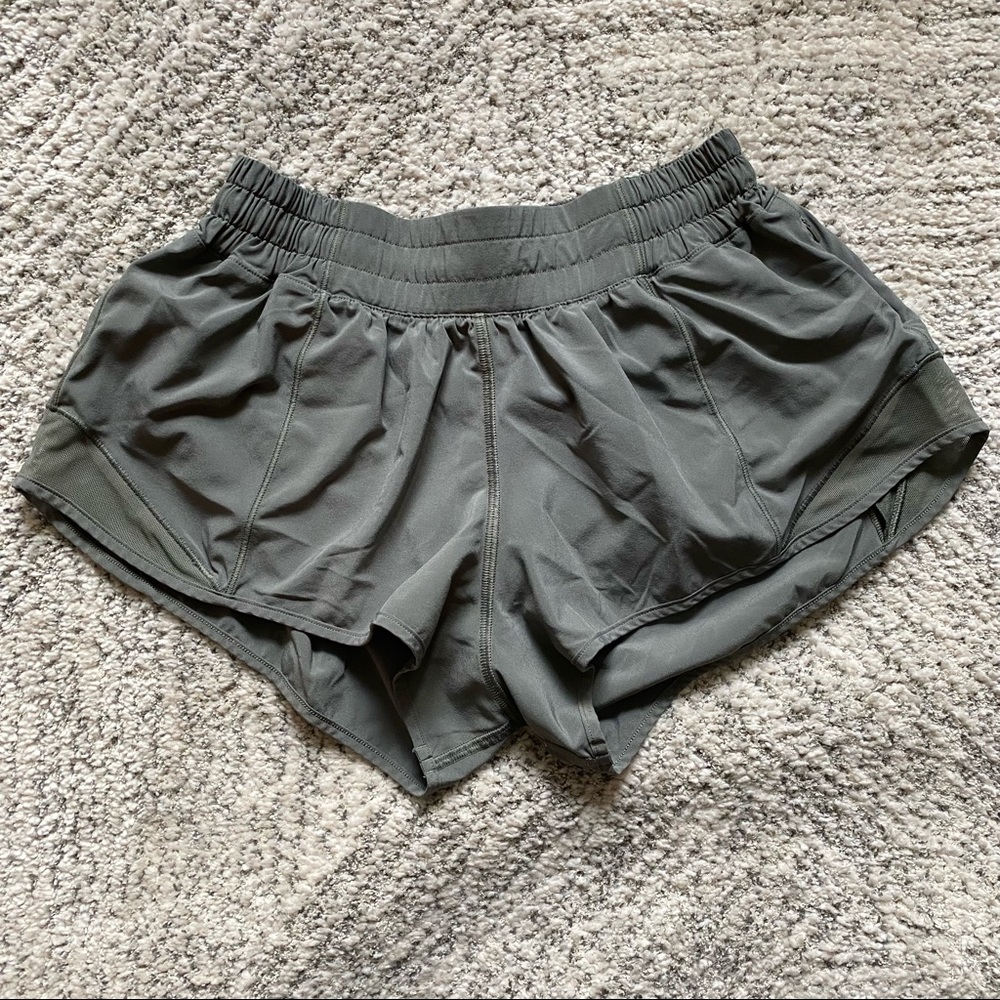 Lululemon Hotty hot shorts 6